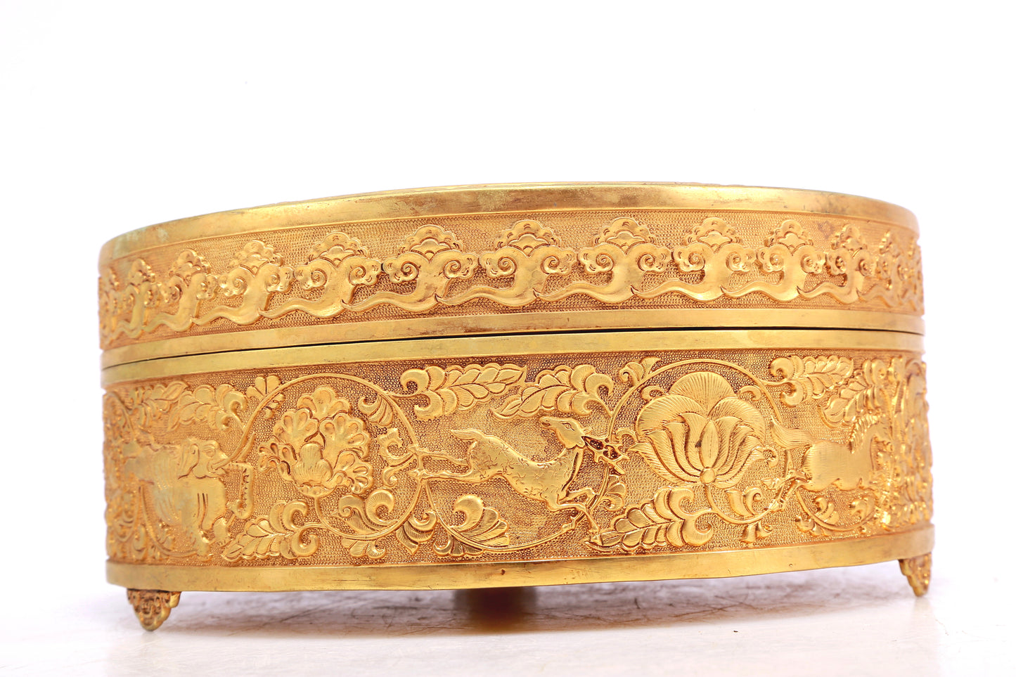 A Wonderful Gilt-Bronze 'Scrolling Lotus& Phoenix' Tripod Box