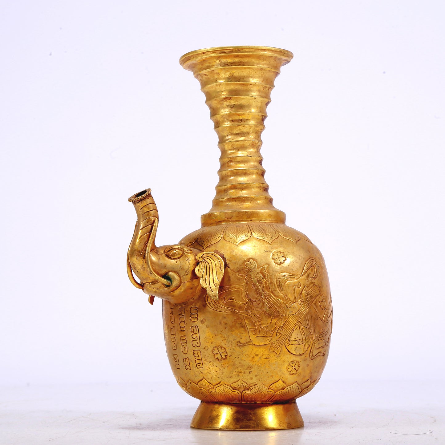 A Wonderful Gilt-Bronze 'Bodhisattva' Pot With Inscriptions