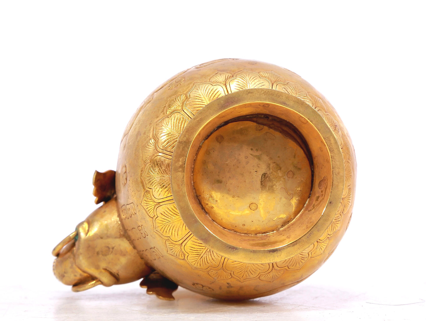 A Wonderful Gilt-Bronze 'Bodhisattva' Pot With Inscriptions