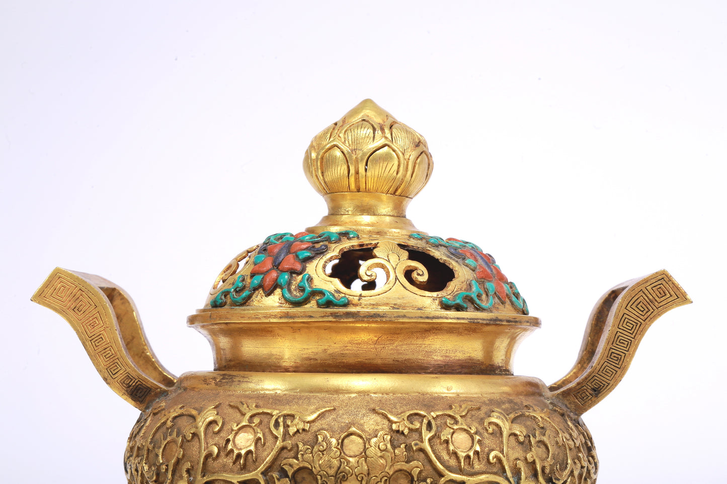 An Excellent Gilt-Bronze Gem-Inlaid 'Scrolling Lotus' Censer And Cover
