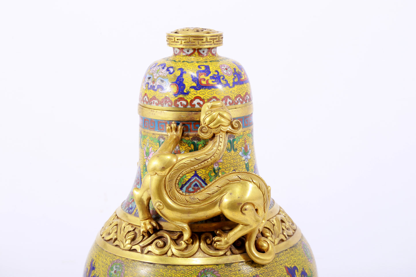 A perfect cloisonné animal face pattern tripod bottle with lid