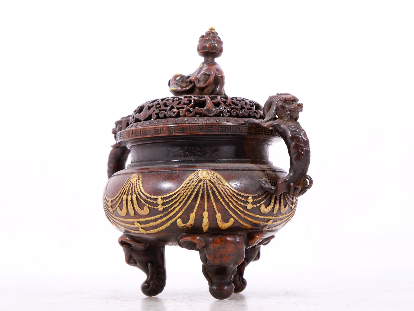 An exquisite gilt bronze elephant-patterned two-eared and tripod censer with lid
