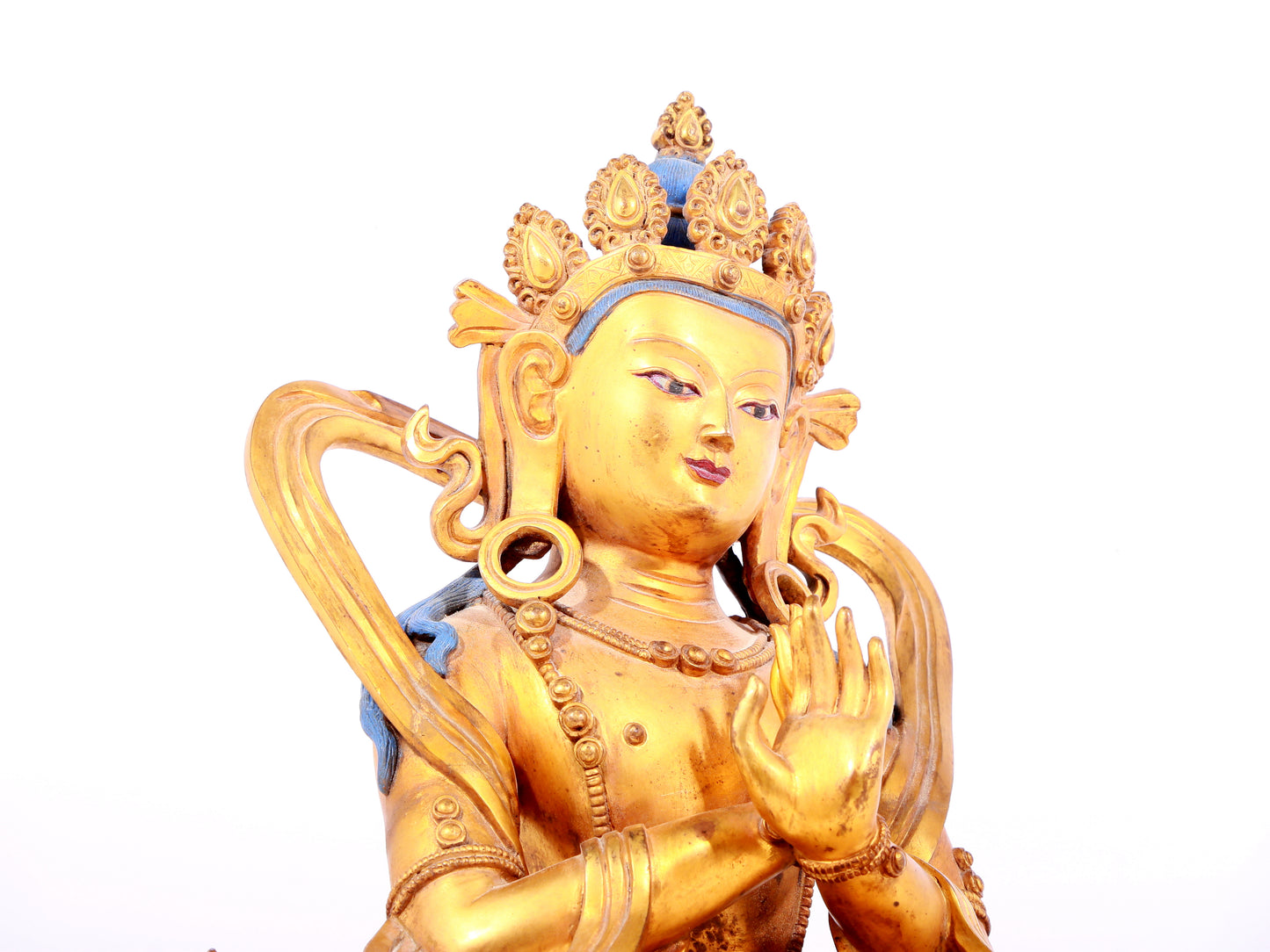 A solemn gilt bronze statue of Bodhisattva