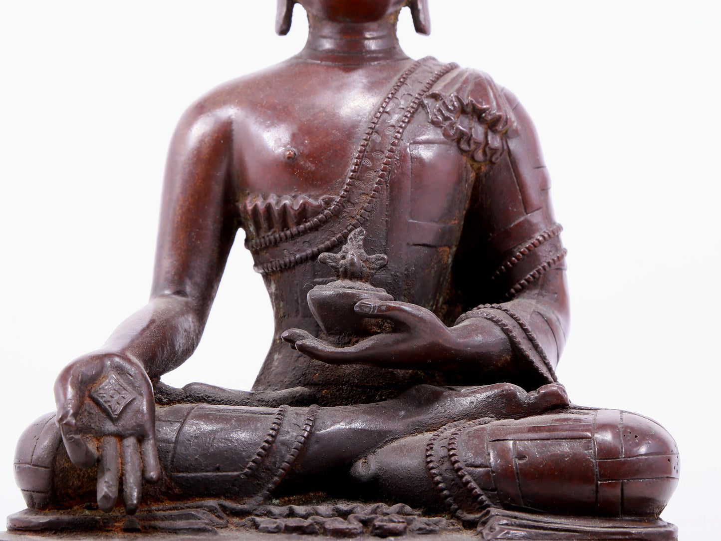 An Exquisite Bronze Figure Of Buddha Shakyamuni