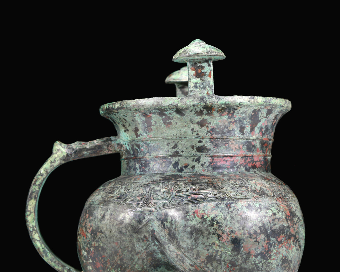 An Excellent Bronze 'Auspicious Beast' Tripod Cup With Inscriptions