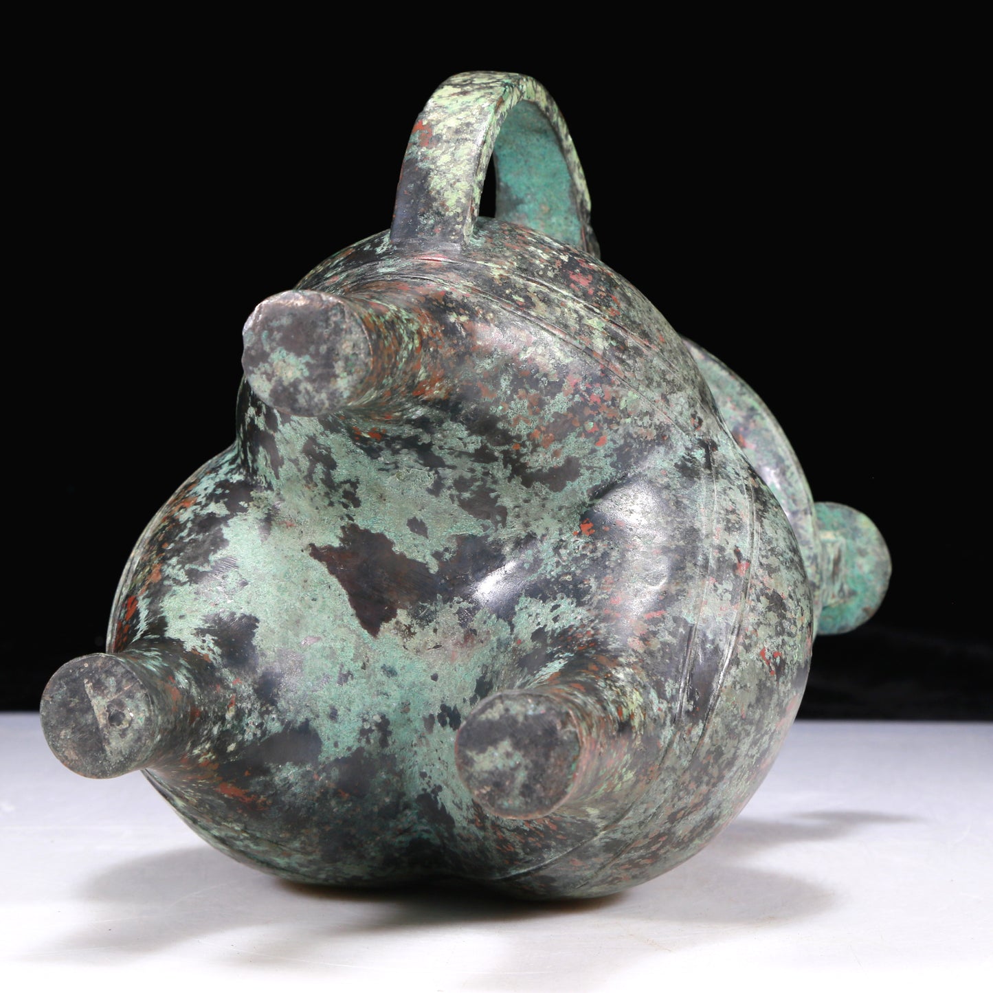An Excellent Bronze 'Auspicious Beast' Tripod Cup With Inscriptions