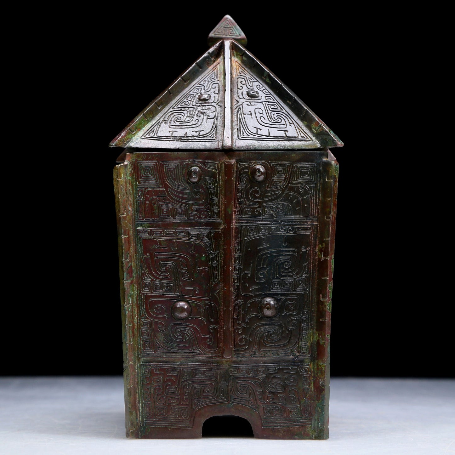 An Archaic Bronze 'Animal Mask' Jar With Inscriptions