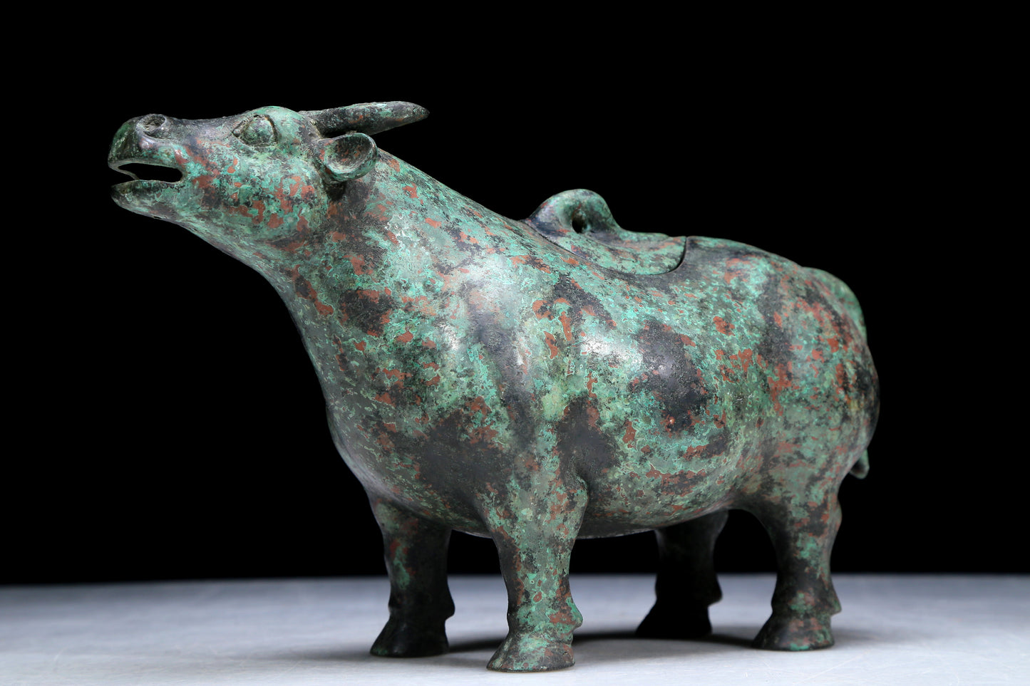 An Archaic Bronze Buffalo-Form Jar