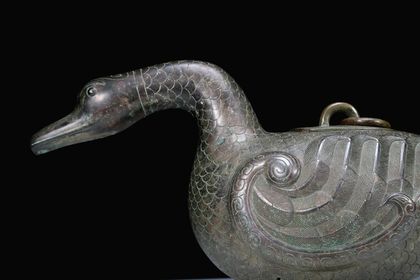 An Archaic Bronze Duck-Form Jar