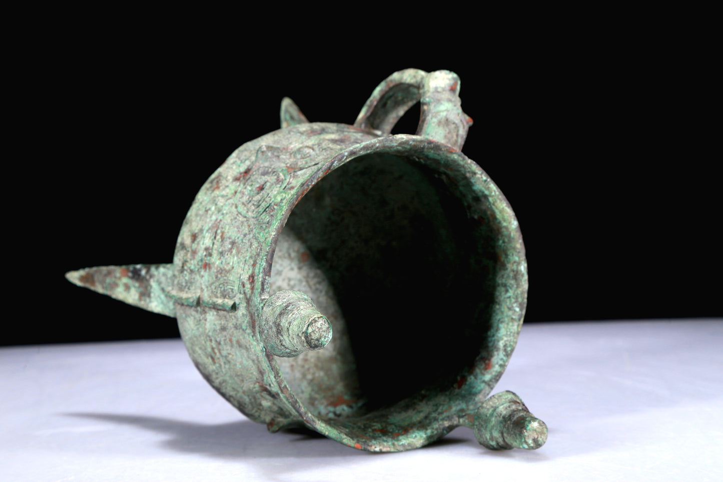 A Superb Bronze 'Auspicious Beast' Tripod Cup With Inscriptions