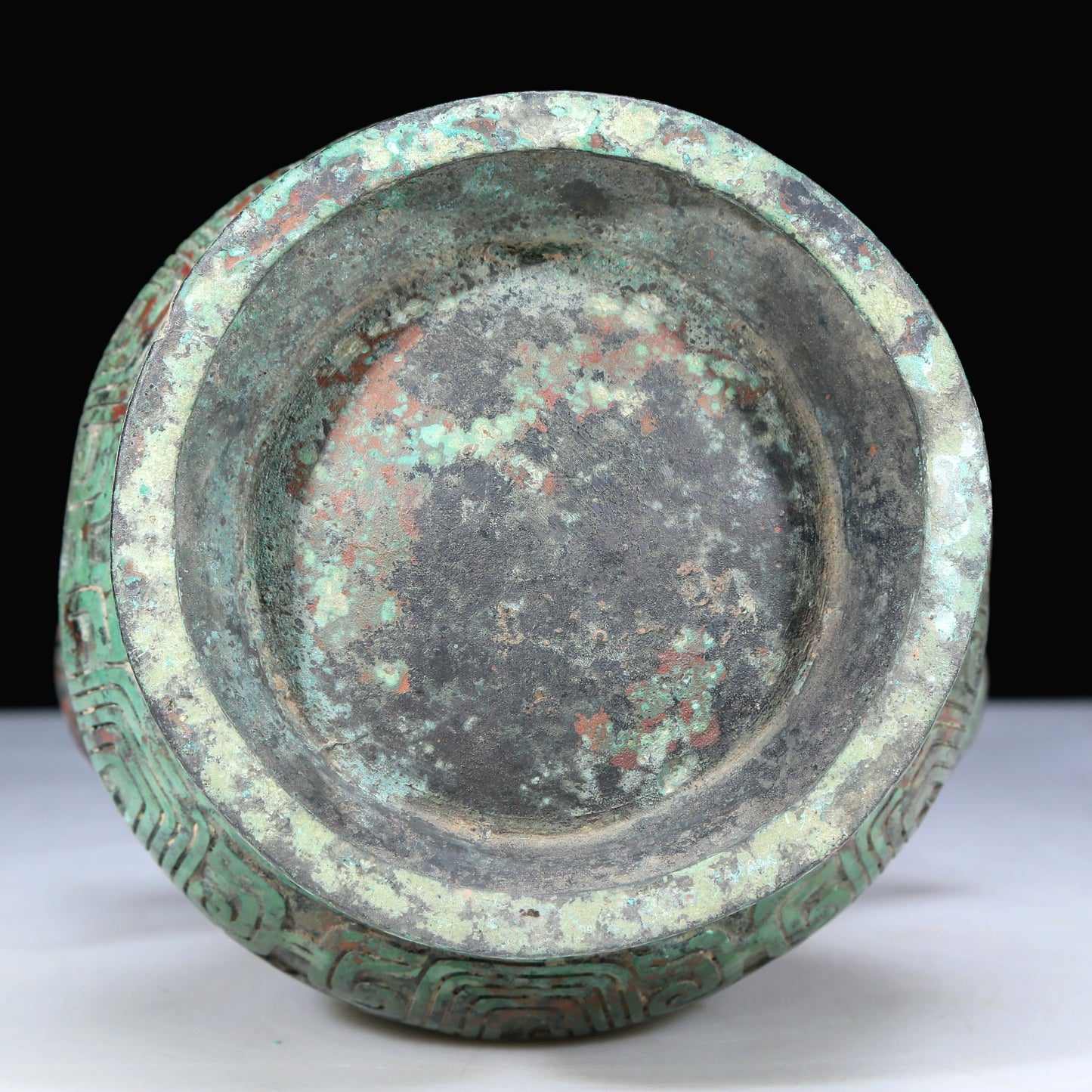 An Archaic Bronze 'Dragon' Vase And Cover With Inscriptions