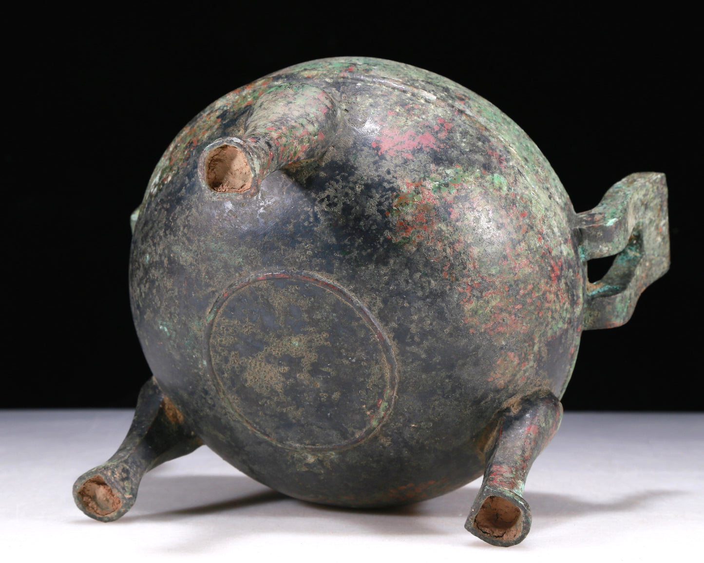 A Wonderful Bronze Tripod Censer And Cover