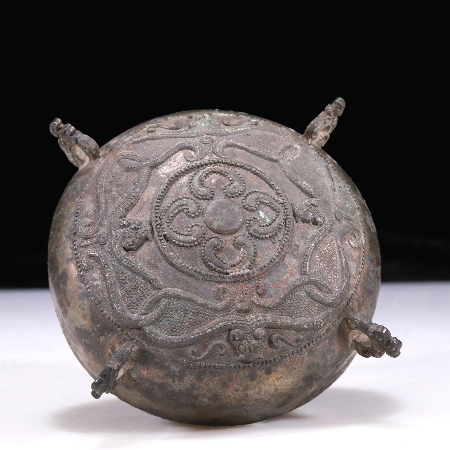 An Excellent Bronze 'Dragon' Jar With Inscriptions