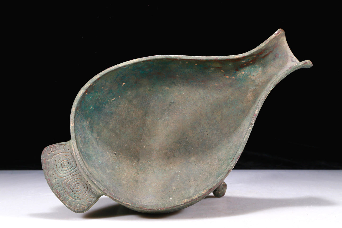 An Excellent Bronze 'Auspicious Beast' Tripod Ewer