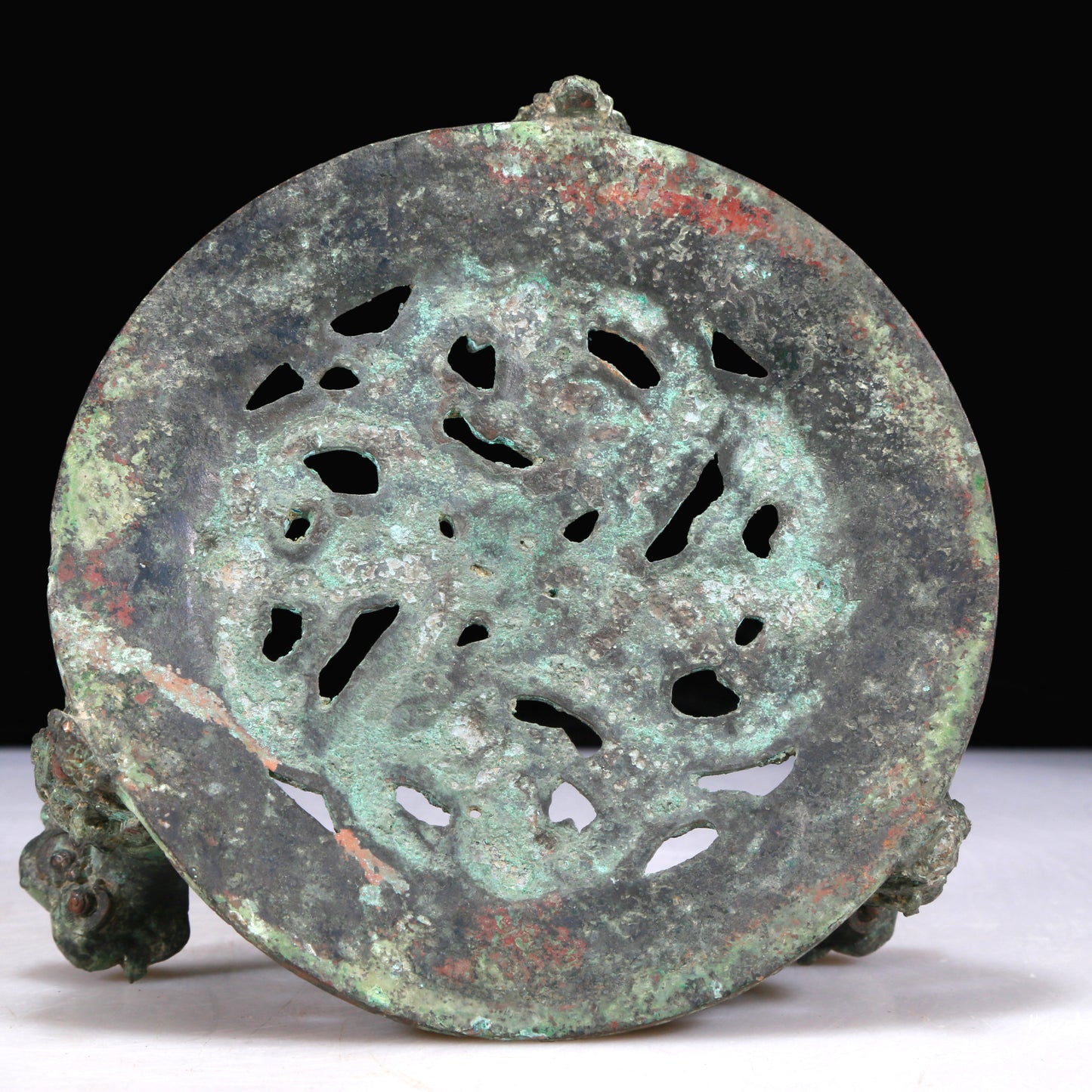 An Excellent Bronze 'Auspicious Beast' Tripod Censer And Cover