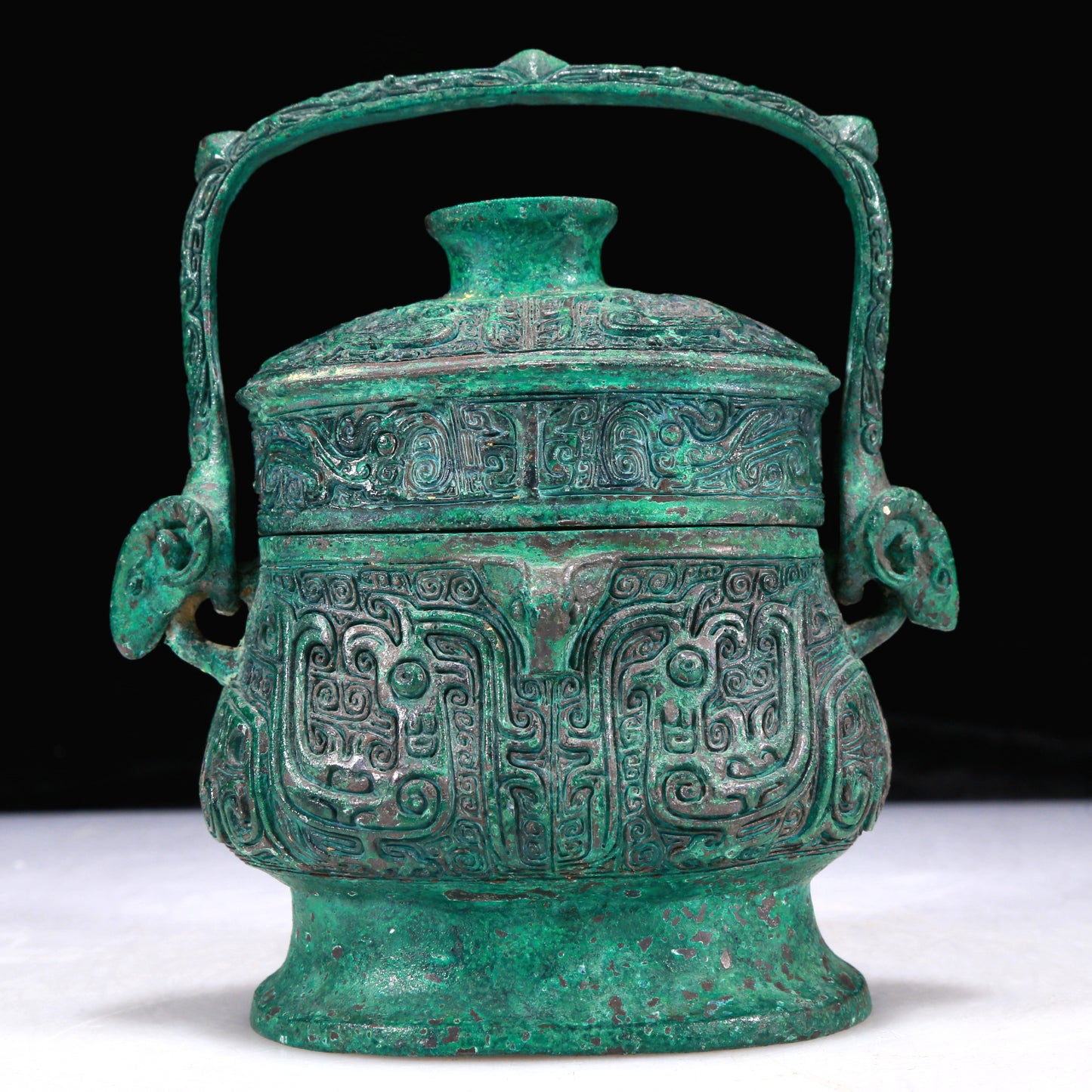 An Excellent Bronze 'Mythical Bird' Ram-Handled Jar With Inscriptions