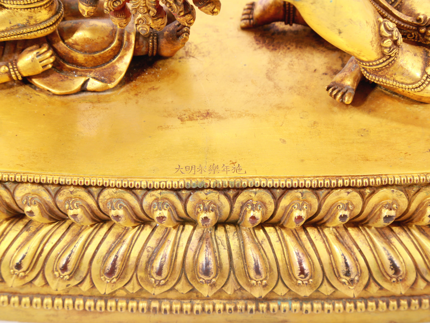 A solemn gilt bronze Vajra statue
