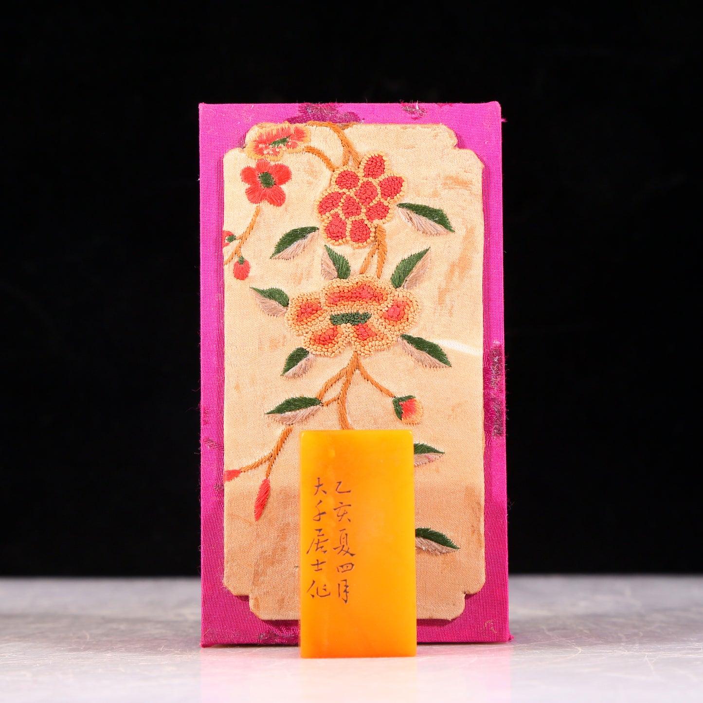 An exquisite Tianhuang stone seal