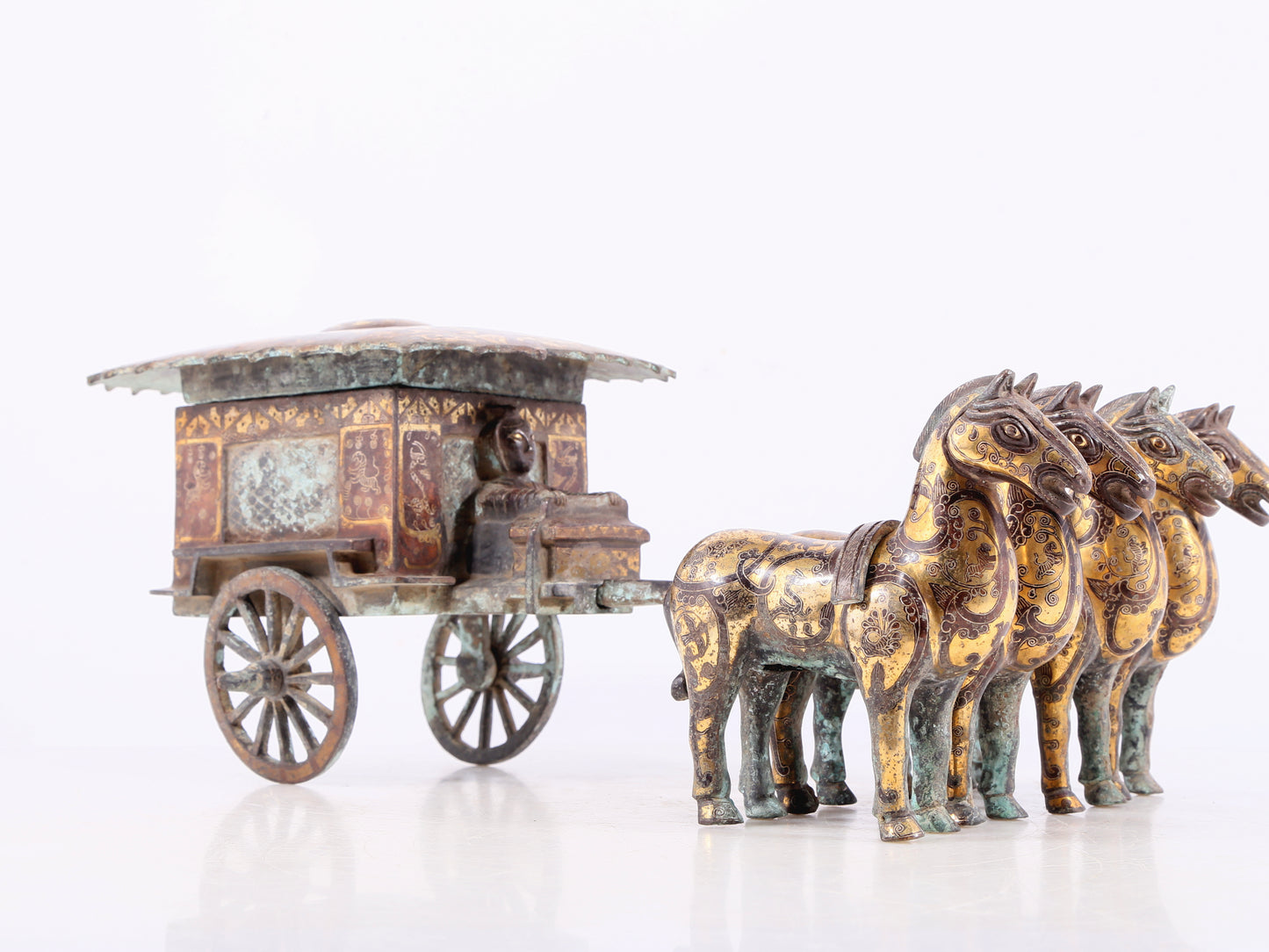 An Exquisite Bronze Gold& Silver-Mounted Carriage Decoration