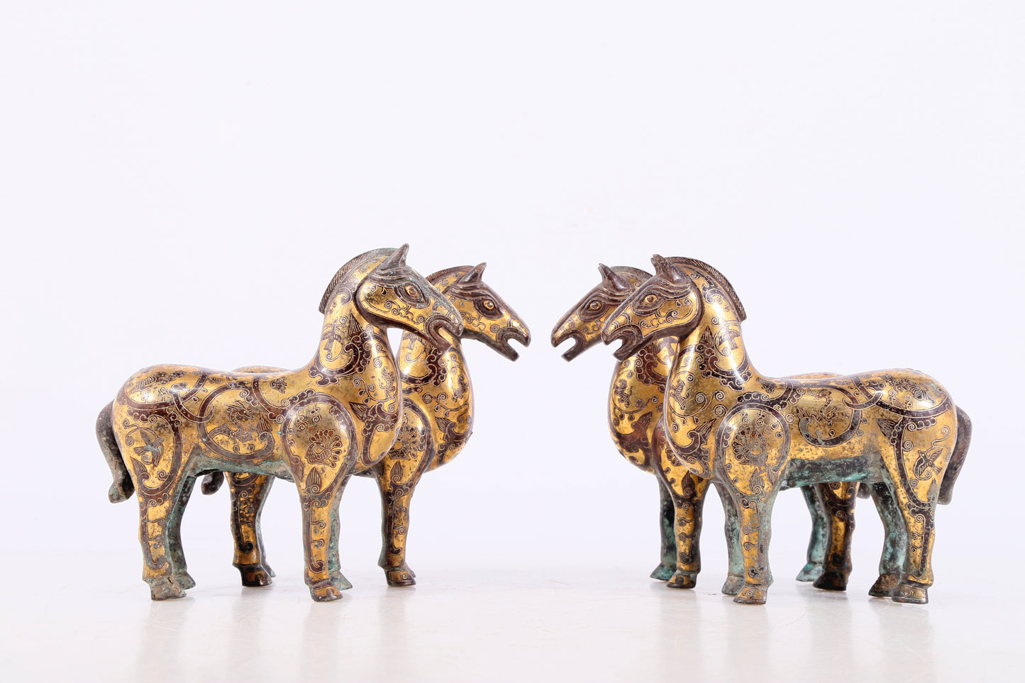 An Exquisite Bronze Gold& Silver-Mounted Carriage Decoration