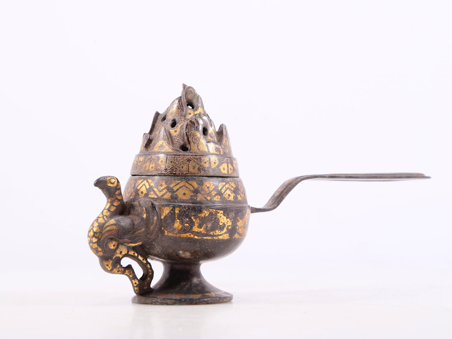 An exquisite bronze censer with gold and silver phoenix and floral patterns