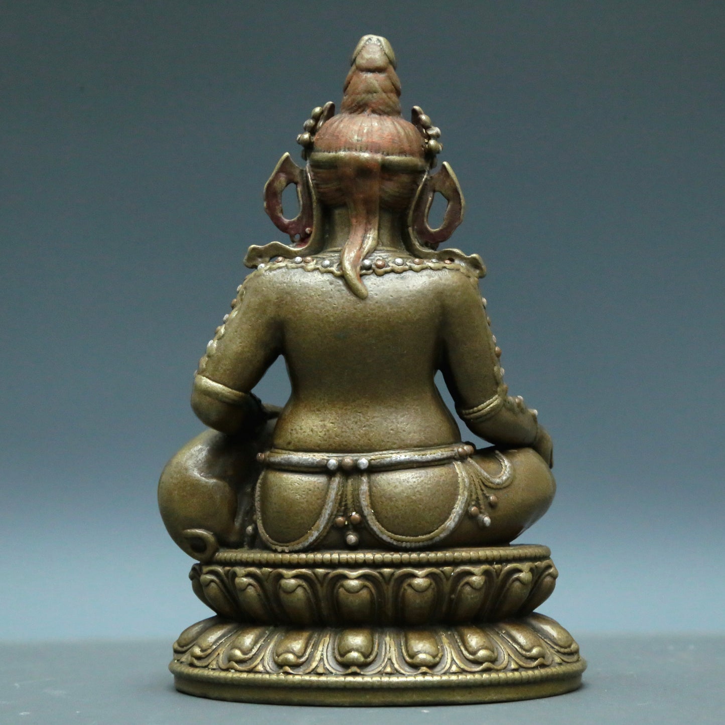 A Wonderful Alloy Copper Silver-Inlaid Figure Of Kubera And A Gilt-Bronze 'Weapons Of The Eight Immortals' Buddhist Shrine With Inscriptions