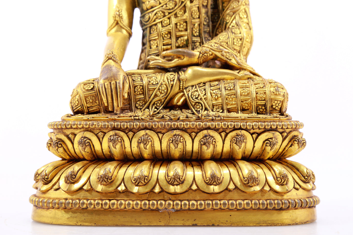 A Magnificent Gilt-Bronze Figure Of Bodhisattva