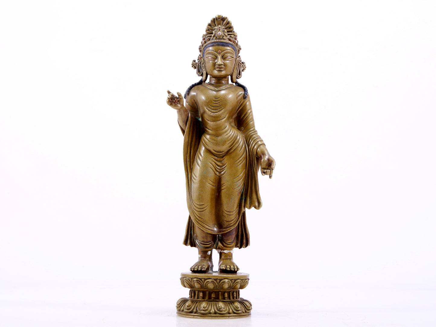 A solemn statue of Bodhisattva made of alloy copper and inlaid with silver
