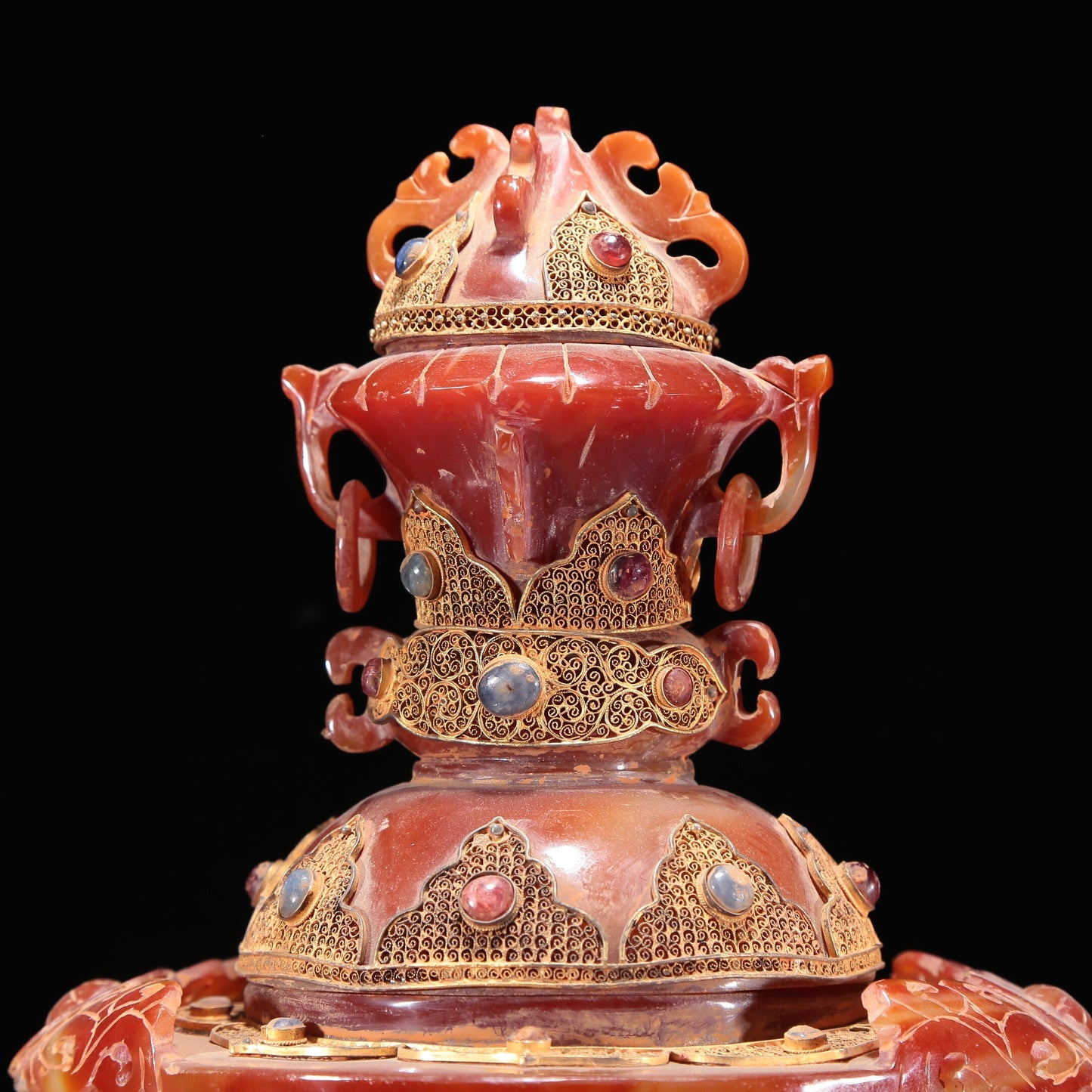 A Magnificent Agate Gold-Mounted Gem-Inlaid Flower-Handled Censer