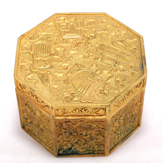 A Wonderful Gilt-Bronze 'Auspicious Cloud& Weapons Of The Eight Immortals' Box