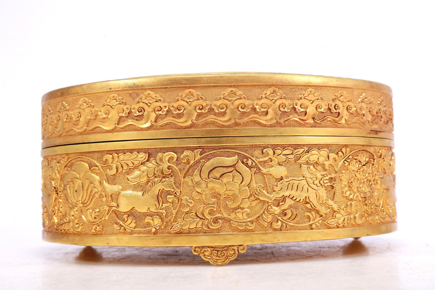 A Wonderful Gilt-Bronze 'Scrolling Lotus& Phoenix' Tripod Box