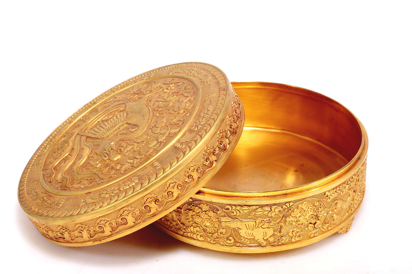 A Wonderful Gilt-Bronze 'Scrolling Lotus& Phoenix' Tripod Box