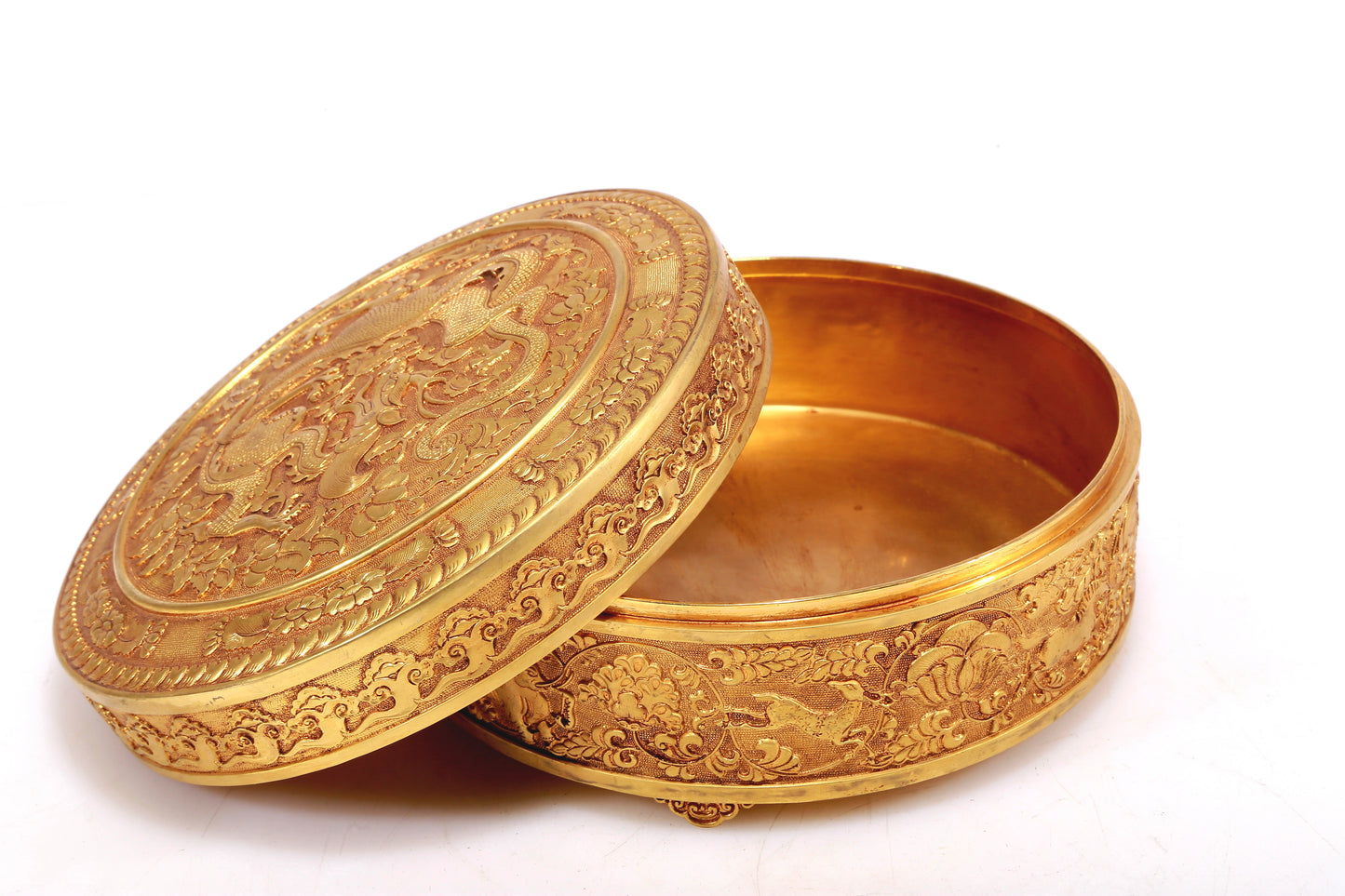 A Wonderful Gilt-Bronze 'Scrolling Lotus& Dragon' Tripod Box