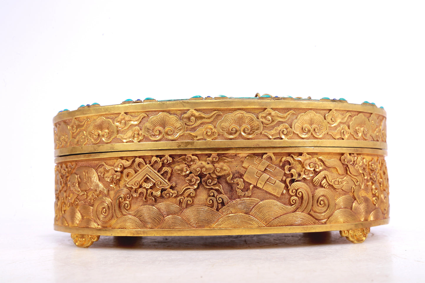 A Wonderful Gilt-Bronze Turquoise-Inlaid 'Dragon& Auspicious Cloud' Box