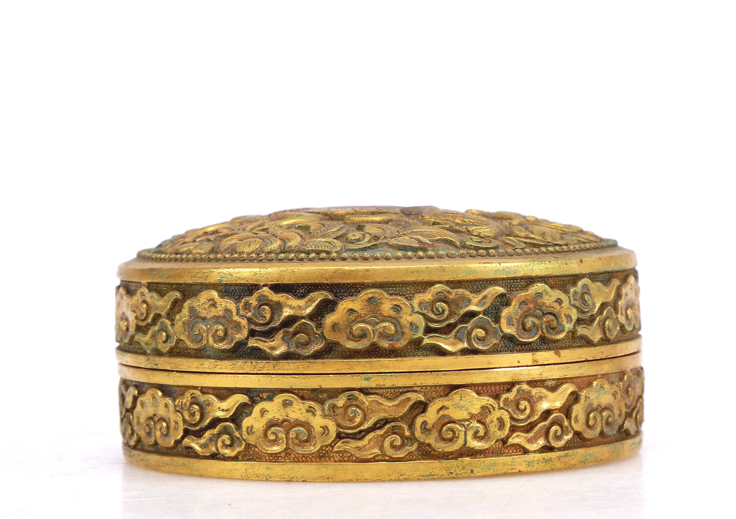 A Fantastic Gilt-Bronze 'Auspicious Beast& Cloud' Box