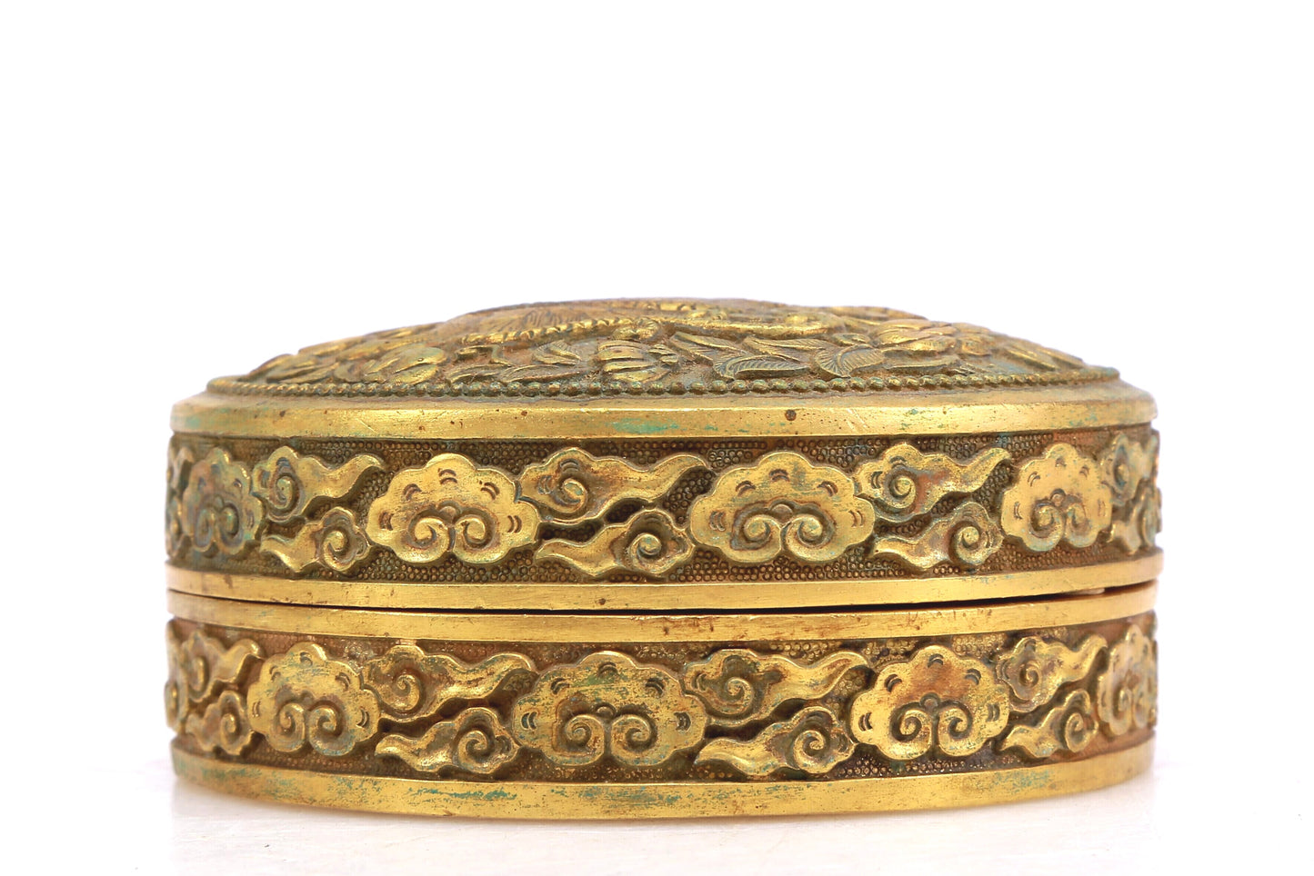 A Fantastic Gilt-Bronze 'Auspicious Beast& Cloud' Box