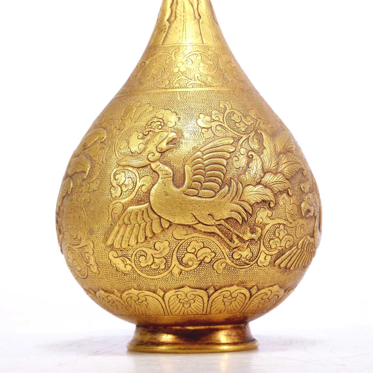 An Excellent Gilt-Bronze 'Scrolling Lotus& Phoenix' Vase