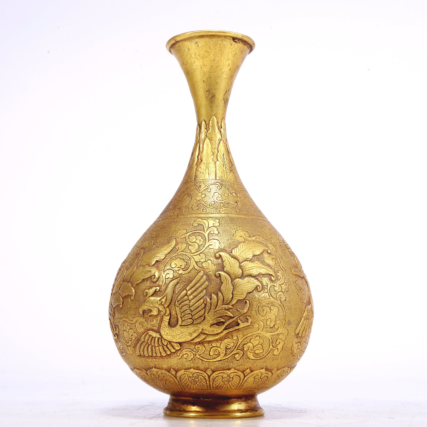 An Excellent Gilt-Bronze 'Scrolling Lotus& Phoenix' Vase