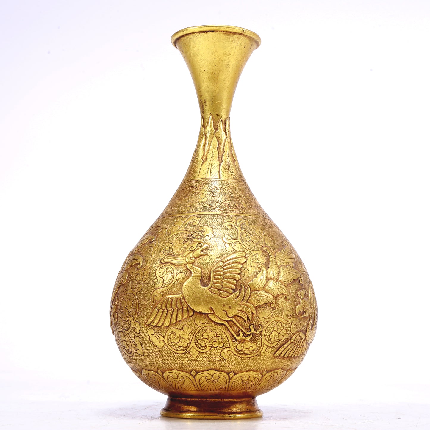 An Excellent Gilt-Bronze 'Scrolling Lotus& Phoenix' Vase