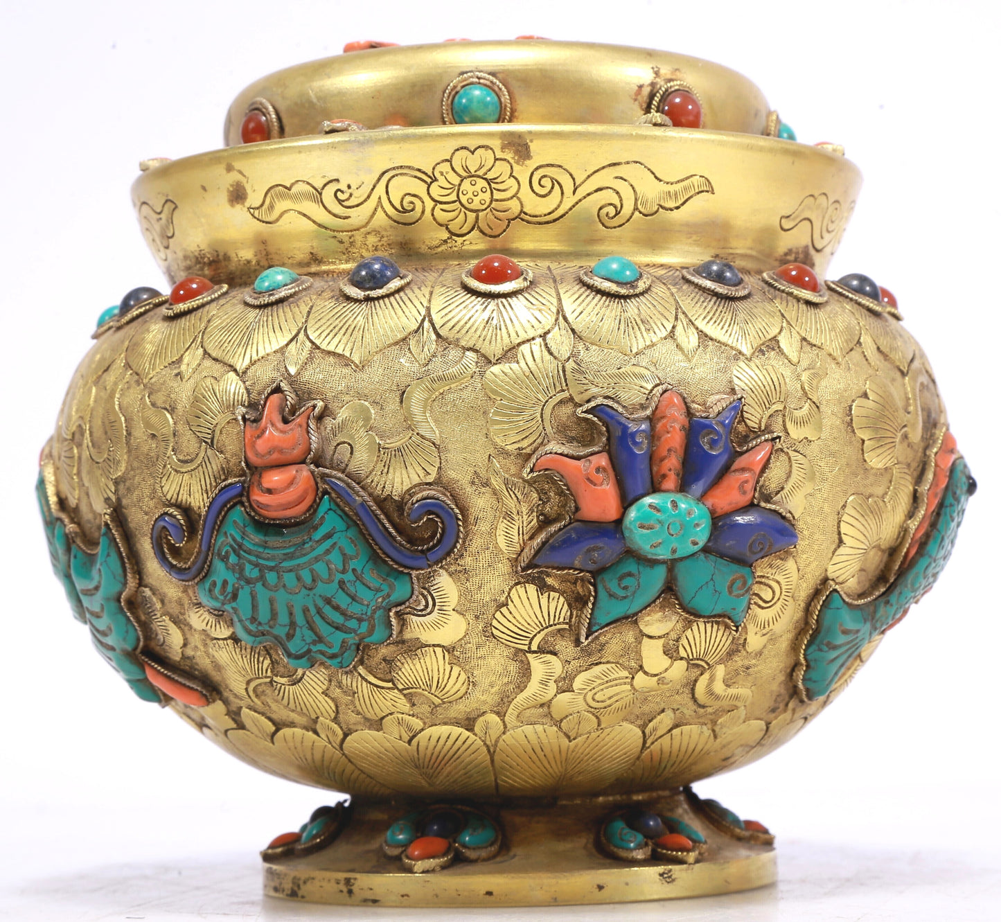 An Excellent Gilt-Bronze Gem-Inlaid 'Weapons Of The Eight Immortals' Jar And Cover