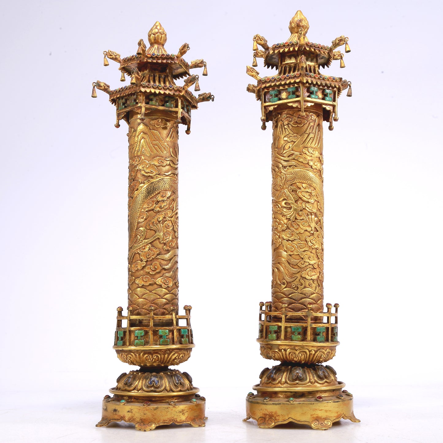 An Excellent Pair Of Gilt-Bronze Gem-Inlaid 'Dragon& Auspicious Cloud' Decorations