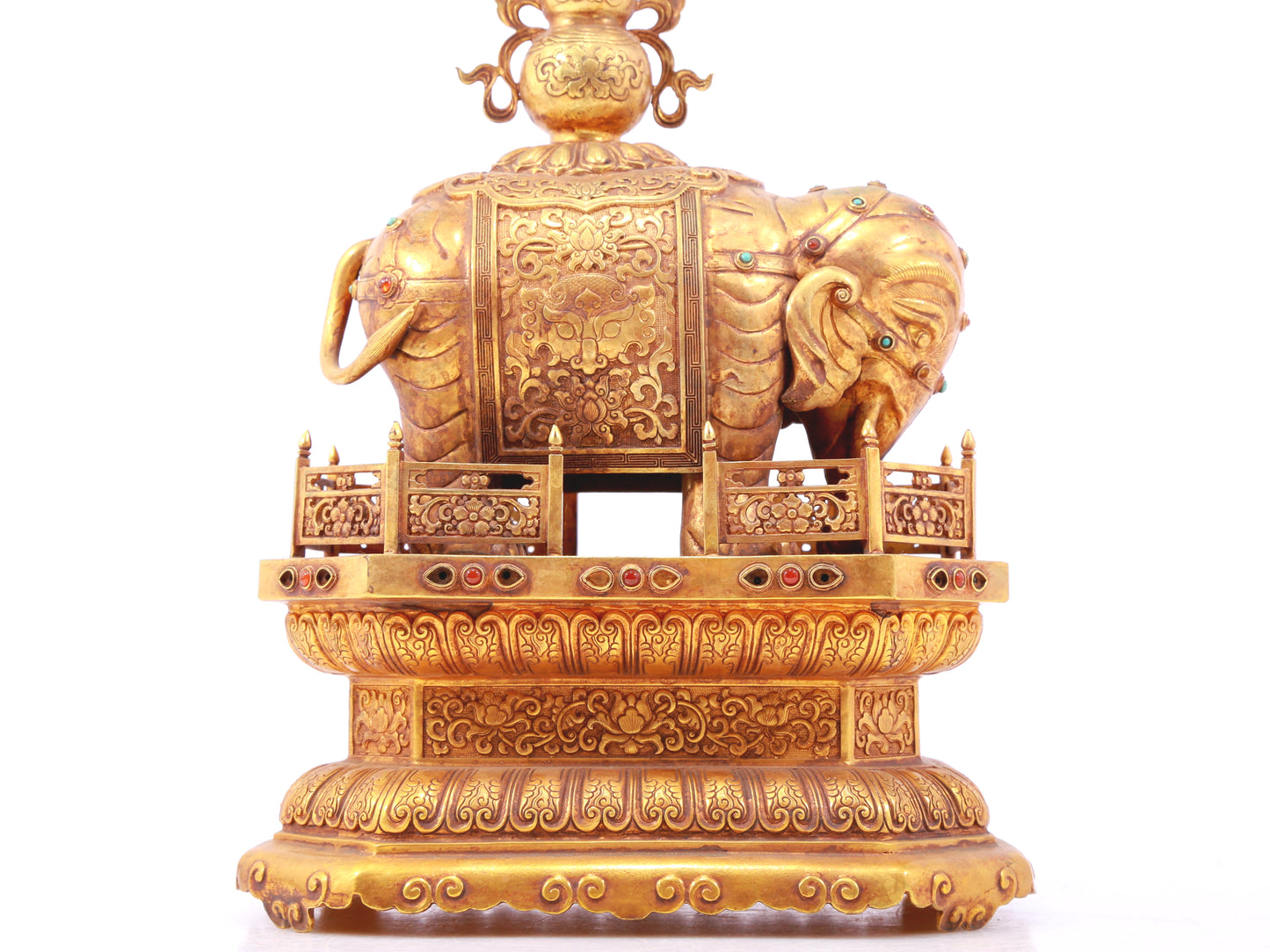 A pair of precious gilt bronze elephant ornaments