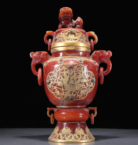 A Brilliant Agate Gold-Mounted 'Dragon' Beast-Handled Vase And Cover