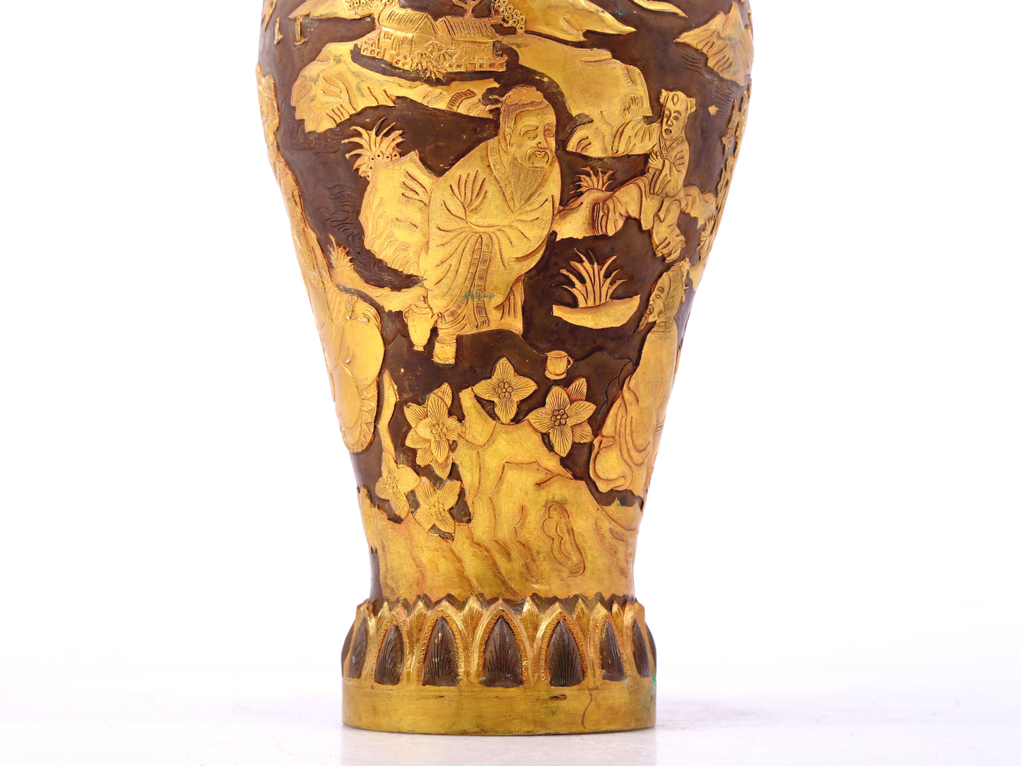 An exquisite gilt bronze vase with landscape and figure patterns