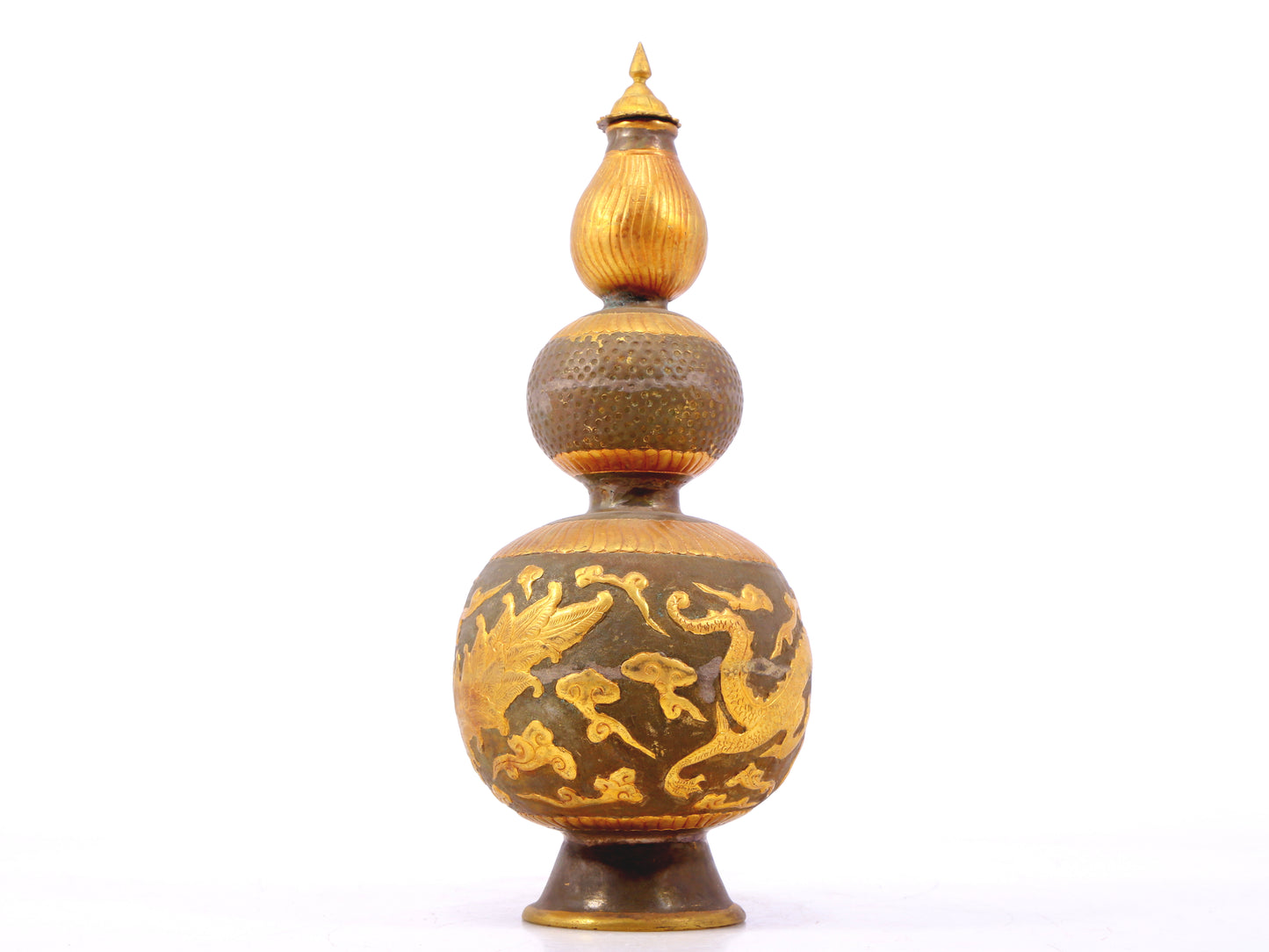 An exquisite gilt bronze bottle with dragon and phoenix patterns and lid