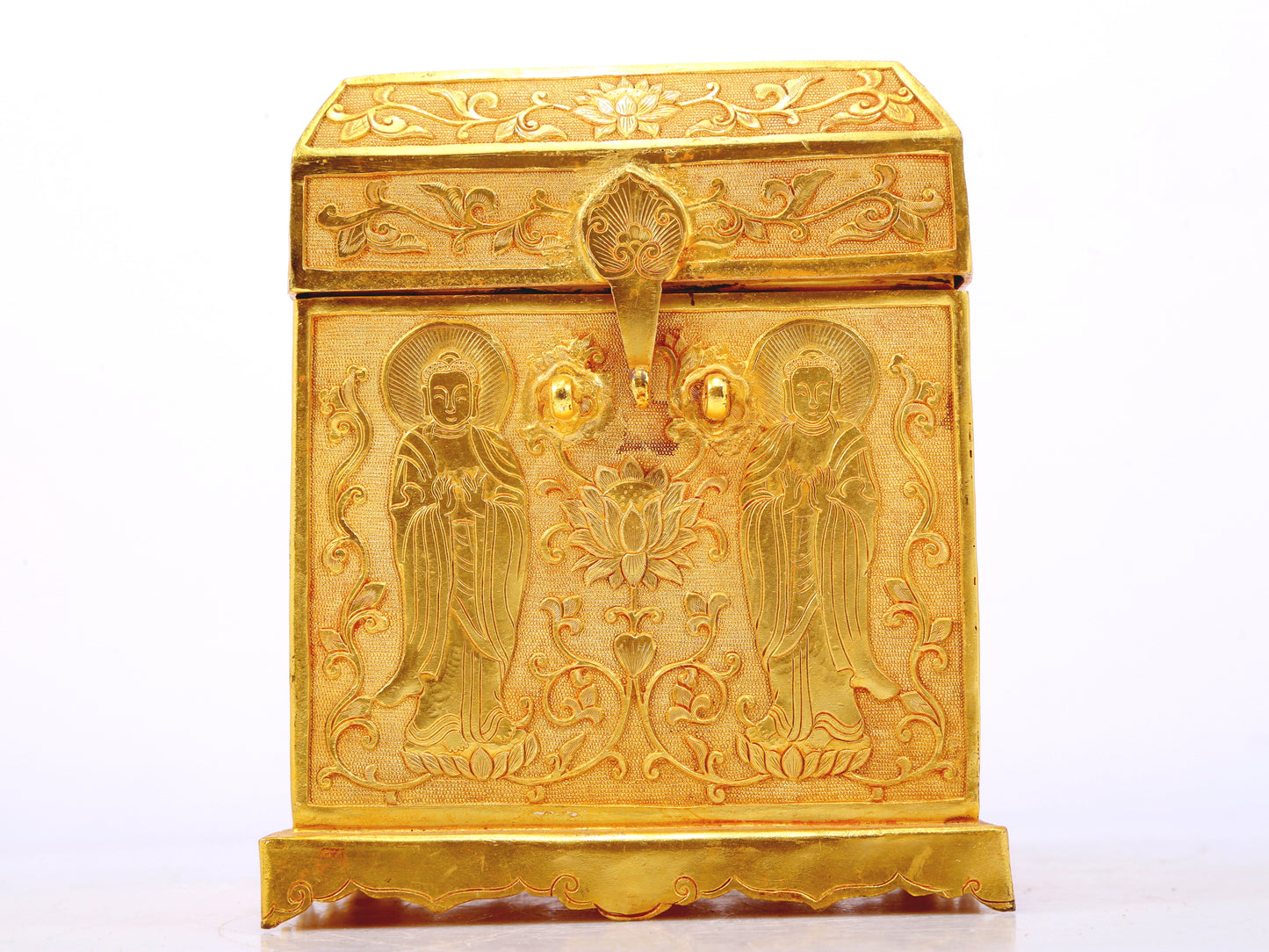 An exquisite gilt bronze image box of Gautama Buddha