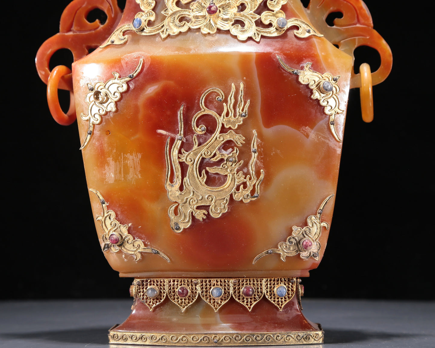 Brilliant Agate Gold-Mounted 'Flower& Dragon' Vase And Cover