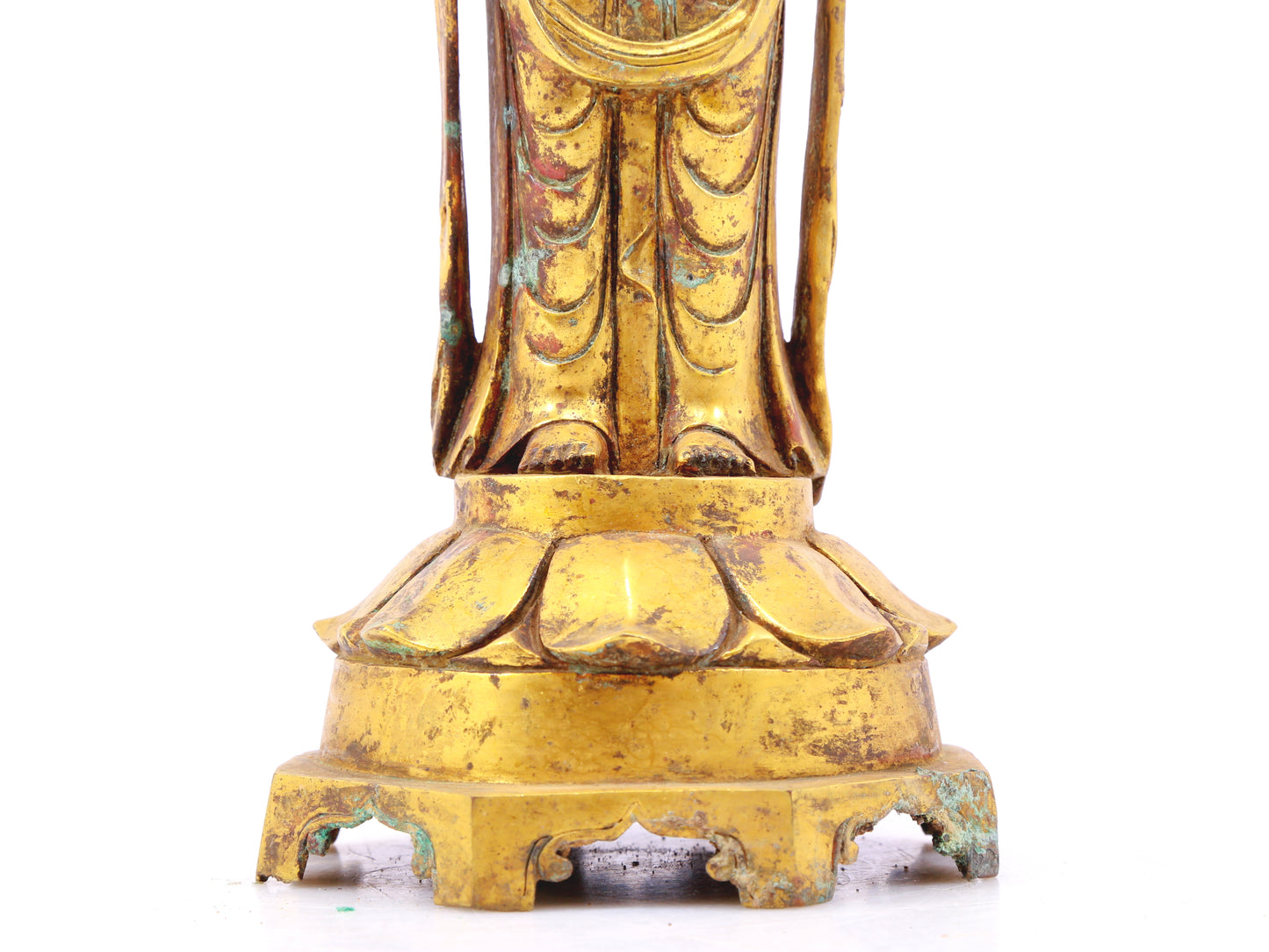 A sacred gilt bronze statue of Guanyin