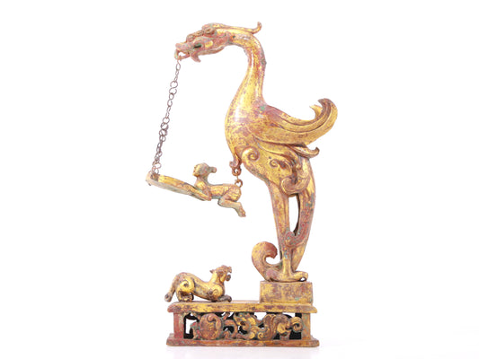 An exquisite gilt bronze auspicious animal ornament