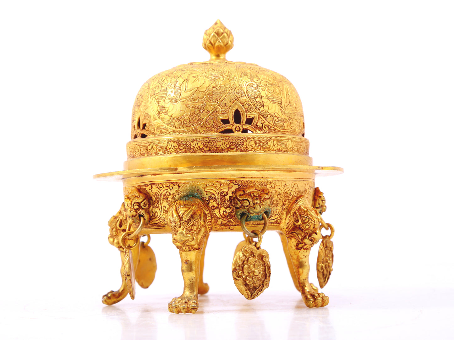 An exquisite gilt bronze censer with lotus, auspicious and animal patterns and a lid